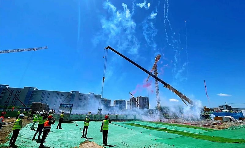 অভিনন্দন AstraZeneca এর ইনহেলেশন এরোসল প্ল্যান্ট প্রকল্পকে তার প্রথম উত্তোলনের জন্য